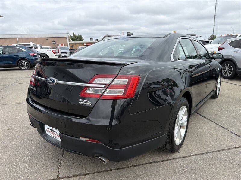 Used 2013 Ford Taurus SEL FWD image 4
