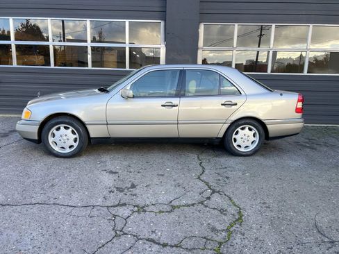 Used 1997 Mercedes-Benz C 280 Sedan image 2