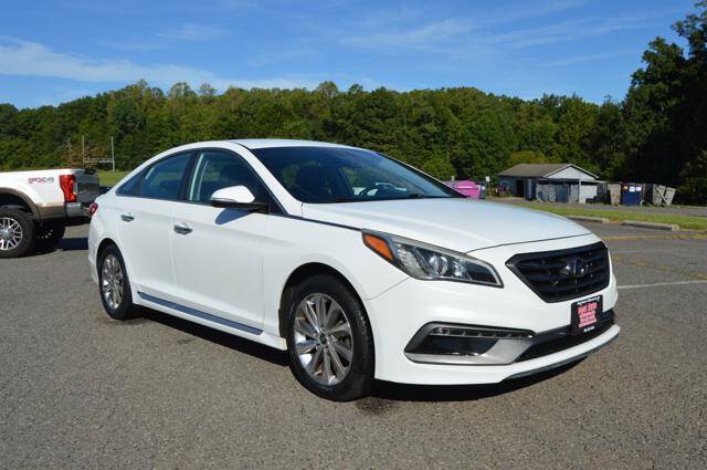 Used 2015 Hyundai Sonata Sport w/ Option Group 03 FWD image 3