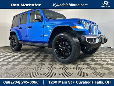 Used 2023 Jeep Wrangler Unlimited Sahara w/ Cold Weather Group AWD/4WD image 1