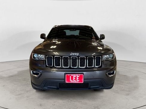 Used 2021 Jeep Grand Cherokee Laredo AWD/4WD image 9
