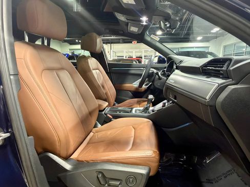 Used 2022 Audi Q3 2.0T Premium Plus w/ Premium Plus Package image 21