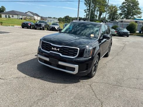 Used 2025 Kia Telluride S AWD/4WD image 9