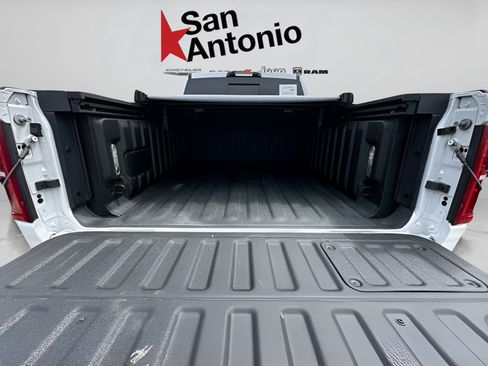 Used 2025 RAM 1500 Tungsten AWD/4WD image 33
