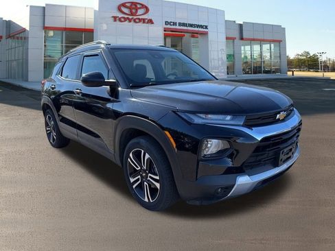 Used 2023 Chevrolet TrailBlazer LT w/ Convenience Package image 3