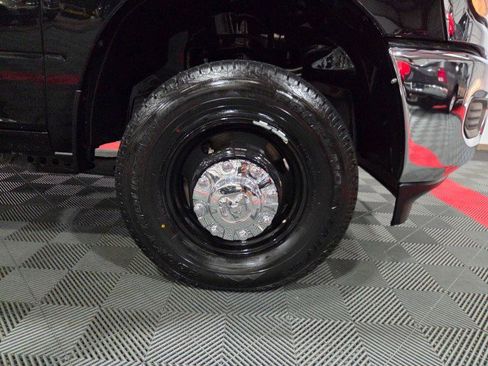 Used 2024 RAM 3500 Tradesman w/ Chrome Appearance Group AWD/4WD image 88