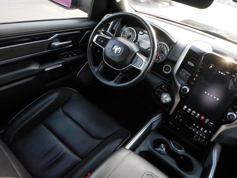 Used 2019 RAM 1500 Laramie image 9
