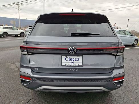 New 2026 Volkswagen Taos SE AWD/4WD image 8