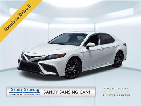 Used 2024 Toyota Camry SE FWD image 1
