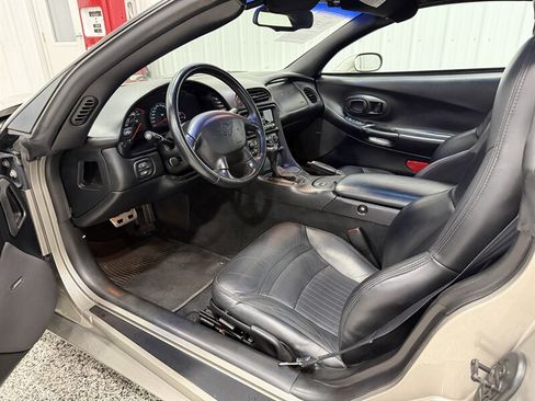 Used 1999 Chevrolet Corvette Coupe w/ Performance Handling Pkg RWD image 6