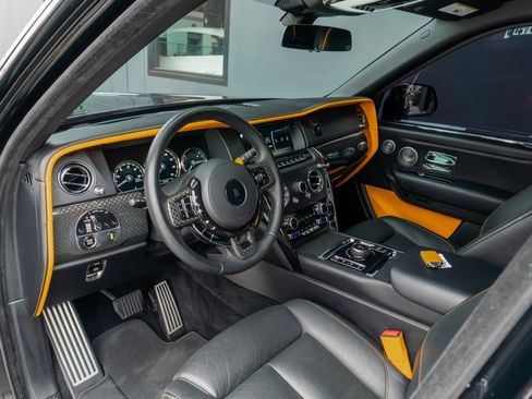 Used 2023 Rolls-Royce Cullinan Black Badge w/ Leather Finishing Pack image 42