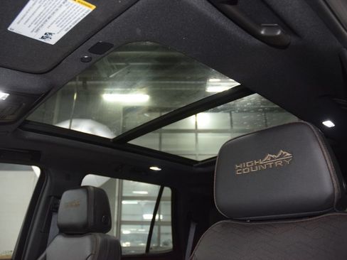 Used 2023 Chevrolet Tahoe High Country AWD/4WD image 51