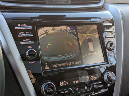 Used 2020 Nissan Murano SL w/ Moonroof Package image 17