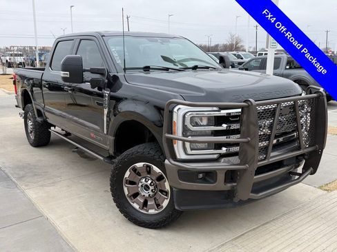 Used 2023 Ford F250 King Ranch image 4