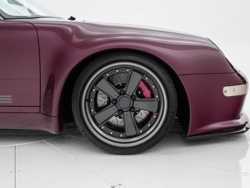 Used 1997 Porsche 911 Carrera RWD image 10