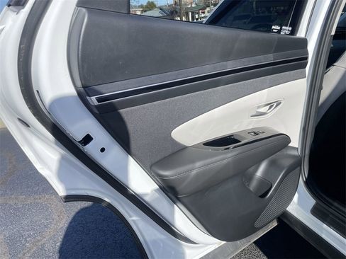 Used 2022 Hyundai Tucson Limited image 23