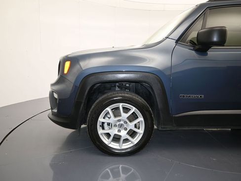 Used 2023 Jeep Renegade Latitude w/ Sun/Sound Group image 10