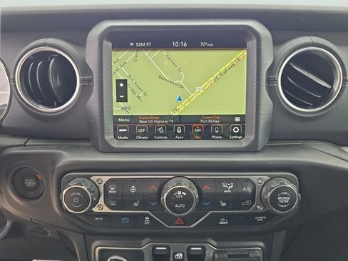 Used 2023 Jeep Wrangler Unlimited Sahara w/ Cold Weather Group image 16