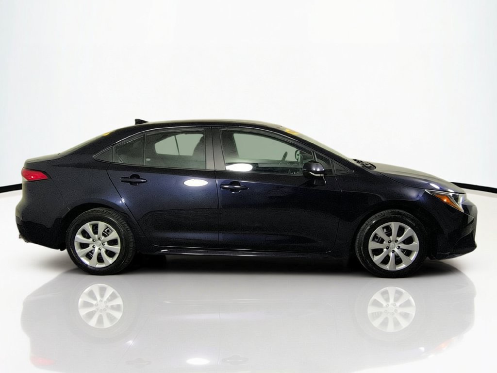Used 2024 Toyota Corolla LE FWD image 5