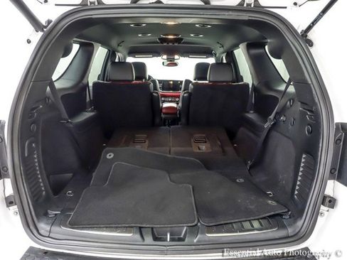 Used 2022 Dodge Durango R/T w/ Blacktop Package AWD/4WD image 34