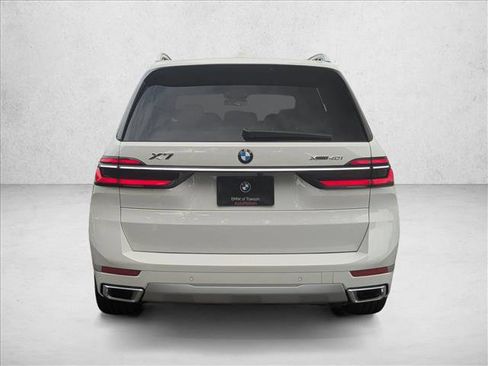 New 2026 BMW X7 xDrive40i w/ Premium Package image 8