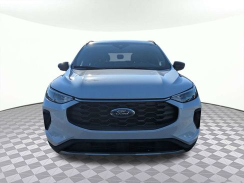 Used 2025 Ford Escape ST-Line image 8