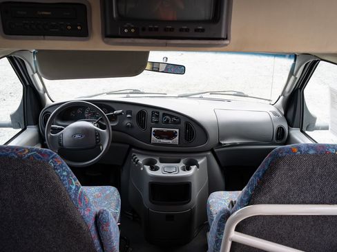 Used 2003 Ford E-450 and Econoline 450 RWD image 26