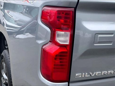 Used 2023 Chevrolet Silverado 1500 LT image 33