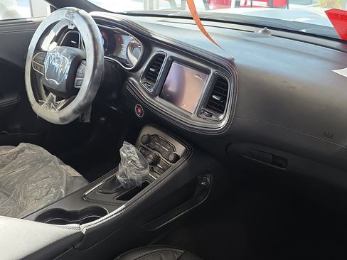 Used 2022 Dodge Challenger SRT Hellcat image 13