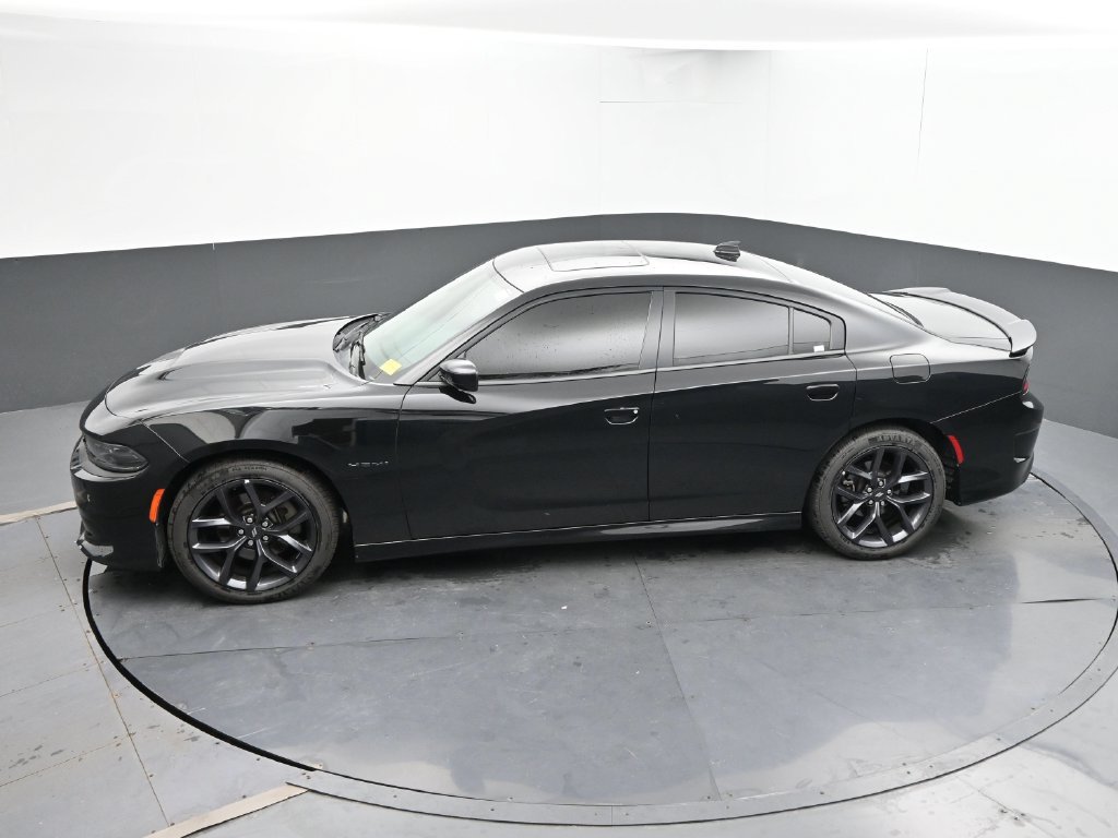 Used 2022 Dodge Charger R/T w/ Plus Group RWD image 18