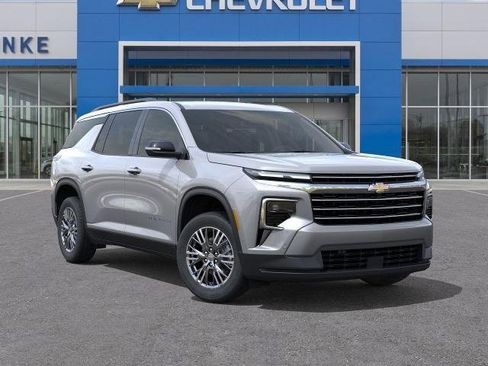 New 2026 Chevrolet Traverse LT w/ Enhanced Driving Package image 7