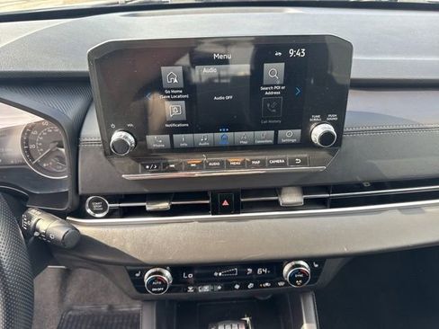 Used 2024 Mitsubishi Outlander AWD image 10