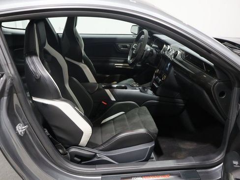 Used 2021 Ford Mustang Shelby GT500 w/ Technology Package image 22