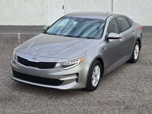 Used 2018 Kia Optima LX FWD image 8