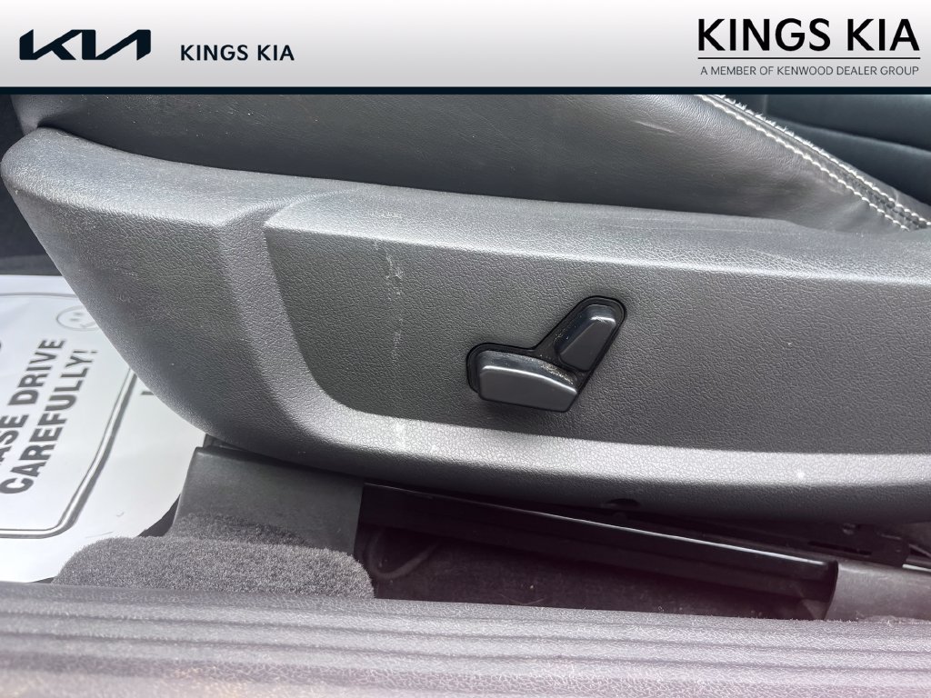 Used 2009 Dodge Challenger R/T RWD image 10