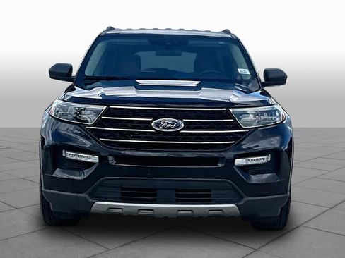 Used 2020 Ford Explorer XLT w/ Equipment Group 202A RWD image 3