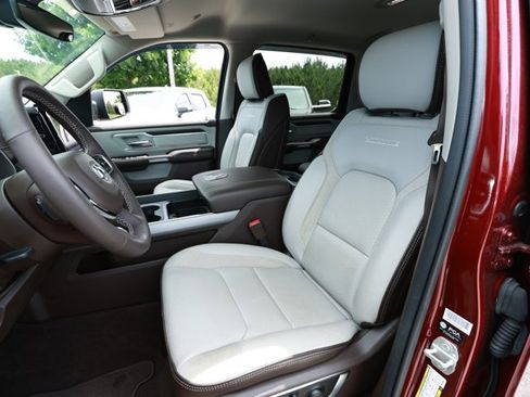 Used 2025 RAM 1500 Laramie AWD/4WD image 24