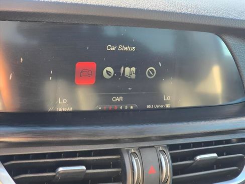 Used 2018 Alfa Romeo Stelvio AWD image 20