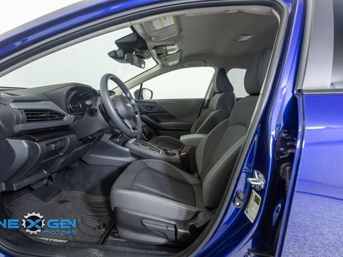 Used 2025 Subaru Crosstrek 2.0i Premium AWD/4WD image 11