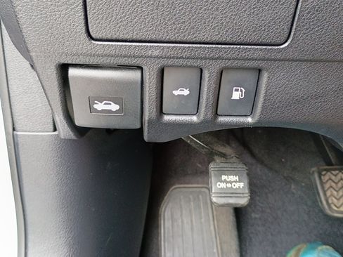 Used 2014 Lexus ES 350 w/ Luxury Package FWD image 19