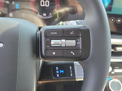 New 2027 Hyundai Santa Fe SE FWD image 8