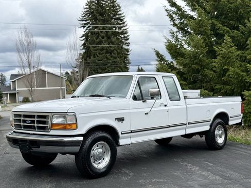 Used 1995 Ford F250 XLT image 6