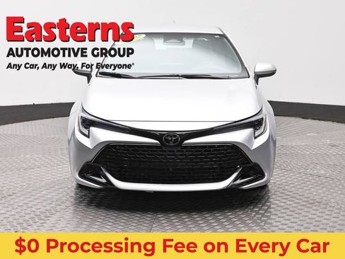 Used 2024 Toyota Corolla SE w/ SE Package FWD image 2