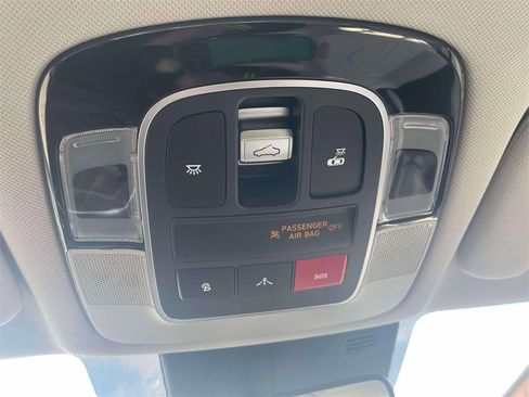 Used 2023 Hyundai Sonata Limited image 32