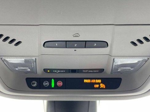 Used 2020 Buick Enclave Premium w/ Surround and Sites Package image 32