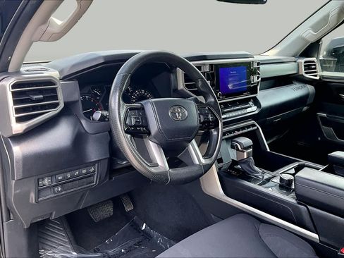 Used 2022 Toyota Tundra SR5 w/ Convenience Package RWD image 17