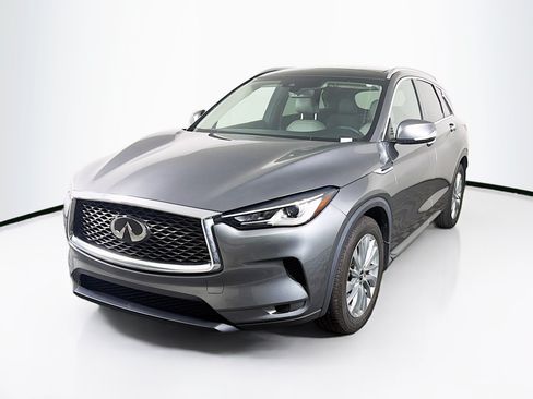 Used 2023 INFINITI QX50 Luxe FWD image 3