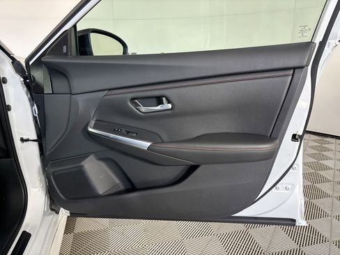 Used 2024 Nissan Sentra SR image 24