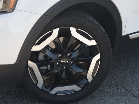 Used 2023 Kia Telluride S AWD/4WD image 6