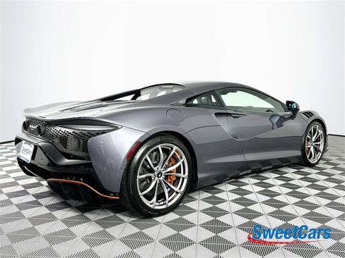 Used 2024 McLaren Artura image 7
